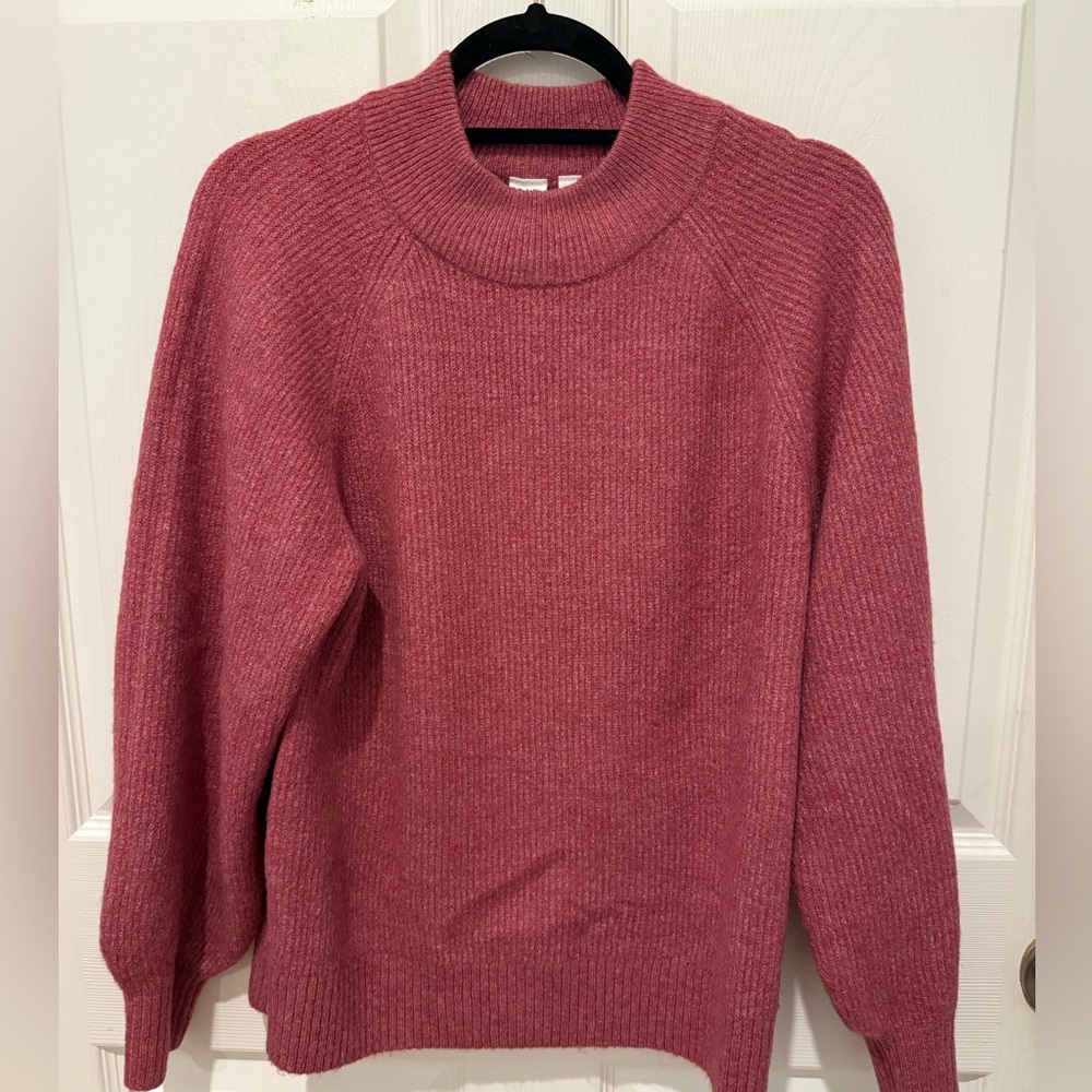GAP Factory Forever Cozy Ribbed Crewneck Sweater, size small - $10